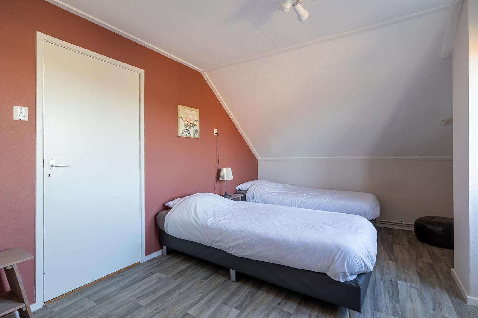 Vakantiehuis Rust In De Onruste Kamperland Luaran gambar